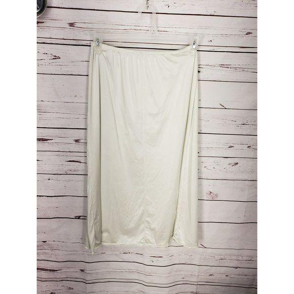 VINTAGE VANITY FAIR IVORY SIZE MEDIUM HALF SLIP STYLE 11-711 #14254 - Picture 9 of 9